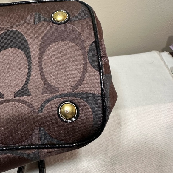 Coach Dark Brown Kiss Lock Purse - Picture 11 of 11